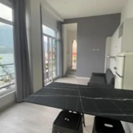 Cozy Studio With Lake View In Apartman *